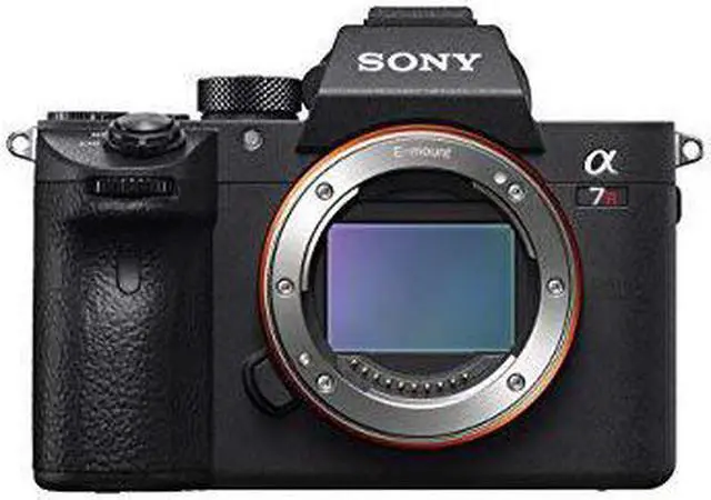 Alt view image 4 of 7 - Sony a7R III 42.4MP Full-Frame Mirrorless Interchangeable-Lens Camera (Renewed)