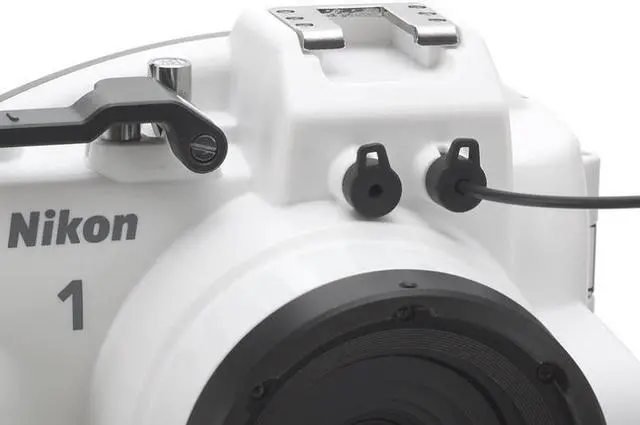 Alt view image 4 of 4 - Nikon WP-N3 Waterproof Housing for Nikon 1 J4 or S2 Camera and NIKKOR 11-27.5mm