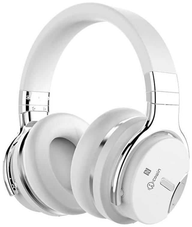Alt view image 3 of 7 - Apple EarPods with 3.5mm Headphone Plug - White