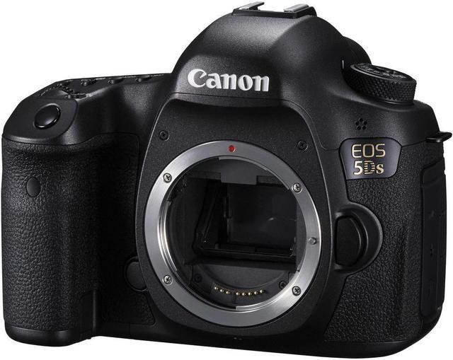 Alt view image 4 of 4 - Canon EOS 5DS DSLR Camera (Body Only) + 4K Monitor + Canon Lens + More Bundle