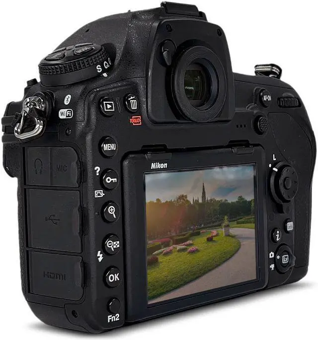 Alt view image 4 of 4 - Nikon D850 FX-Format Digital SLR Camera Body