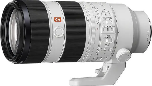 Alt view image 3 of 4 - Sony Alpha 7R V Full-Frame Mirrorless Camera with Sony FE 70-200mm GM OSS II G Master Lens (International Model)