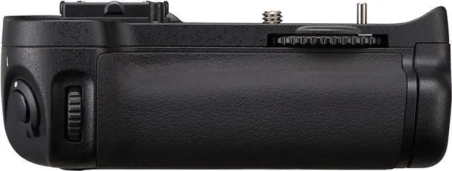 Main image of Nikon MB-D11 Multi Battery Power Pack Grip for Nikon D7000 Camera - (Imported)