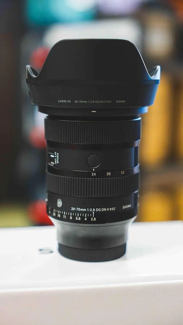 Alt view image 8 of 9 - Sigma 24-70mm f/2.8 DG DN II Art Lens (Sony E) - 57A965