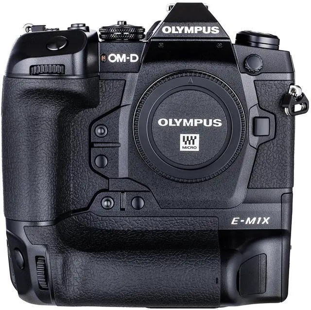 Alt view image 2 of 4 - OM SYSTEM M.Zuiko Digital ED 12-40mm f/2.8 PRO II Lens Bundle