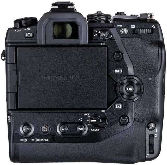 Alt view image 3 of 4 - OM SYSTEM M.Zuiko Digital ED 12-40mm f/2.8 PRO II Lens Bundle