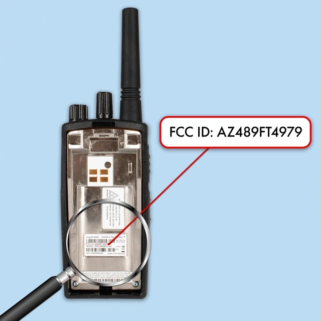 Alt view image 4 of 4 - 3 Pack of Motorola RMU2080d Business Two-Way Radio LED Display 2 Watts/8 Channels