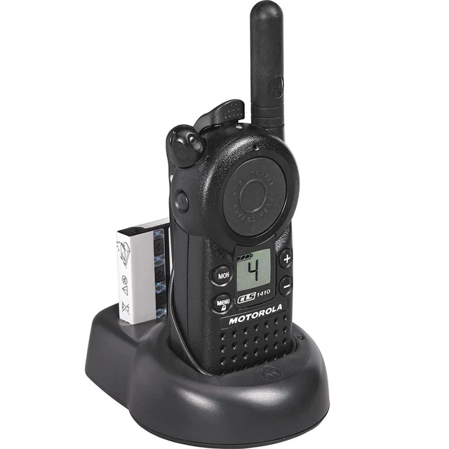 Alt view image 5 of 7 - 2 x Motorola CLS1410 UHF 1 W 4-Channel 2-Way Radio - 2 Pack With Mic Bundle