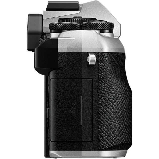 Alt view image 6 of 7 - OM SYSTEM OM-5 Mark II Mirrorless Camera with 14-150mm f/4-5.6 II Lens + 64GB Card + More