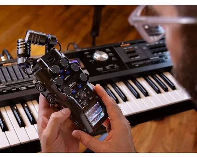 Alt view image 7 of 7 - Zoom H6studio 8-Track 32-Bit Float Handy Recorder