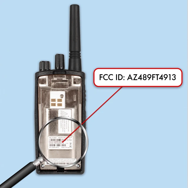 Alt view image 7 of 7 - Motorola RMU2080 On-Site Rugged Two-Way Business Radio (RMU2080) +Motorola HKLN4