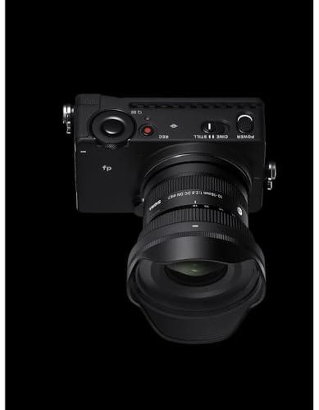 Alt view image 7 of 7 - Sigma 10-18mm f/2.8 DC DN Contemporary Lens (FUJIFILM X) Bundle With Accessories