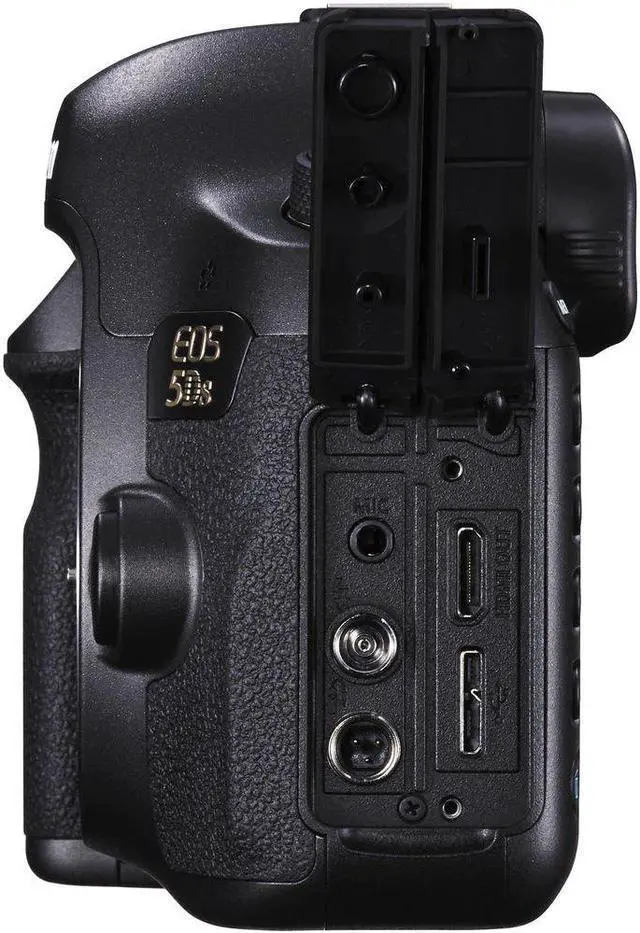 Alt view image 3 of 4 - Canon EOS 5DS DSLR Camera With 24mm f/2.8 STM Lens + Wireless Remote + UV Protection Filter + Case + 64GB Memory Card + Tripod + Card Reader Bundle - Intl Model
