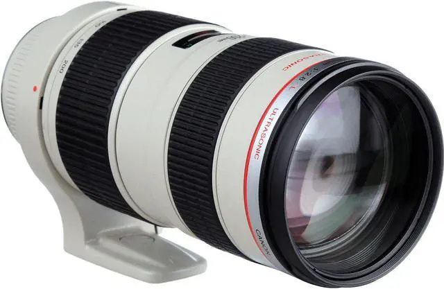 Alt view image 2 of 4 - Canon EF 70-200mm f/2.8L USM Telephoto Zoom Lens Bundle for Canon SLR Digital Cameras Intl Model - Starter