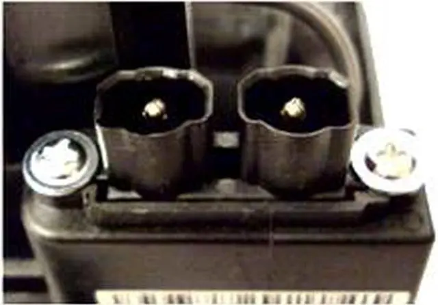 Alt view image 3 of 6 - Eiki LC-X71  OEM Replacement Projector Lamp . Includes New Philips UHP 320W Bulb and Housing