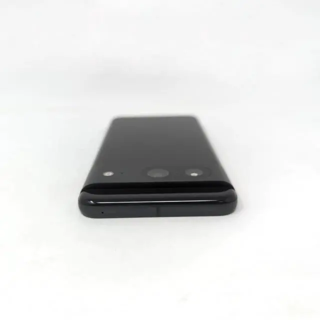 Alt view image 6 of 7 - Google Pixel 8 128GB G9BQD Factory Unlocked 6.2 in 8GB RAM Smartphone - Obsidian - Good