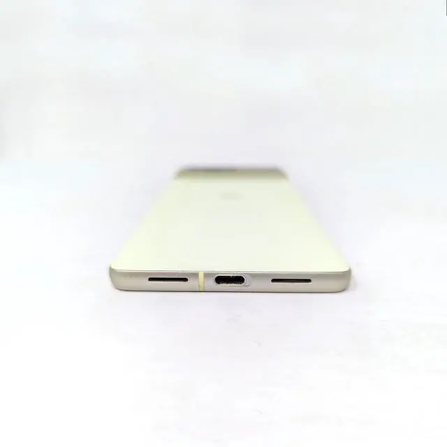 Alt view image 4 of 7 - Google Pixel 7 128GB GVU6C Xfinity 6.3 inch 8 GB RAM Smartphone - Lemon Grass/Yellow - Fair