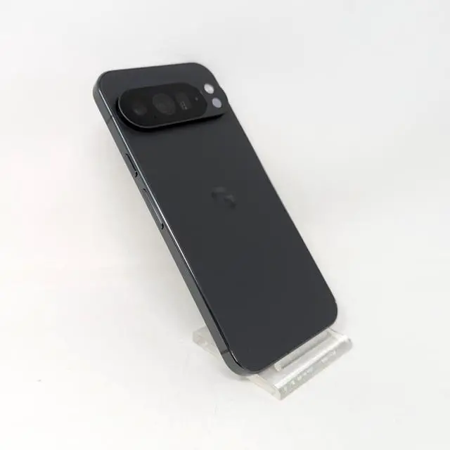 Alt view image 4 of 7 - Google Pixel 10 Pro G4QUR 128GB USA Factory Unlocked 6.3inch 16GB RAM Smartphone - Obsidian - Mint