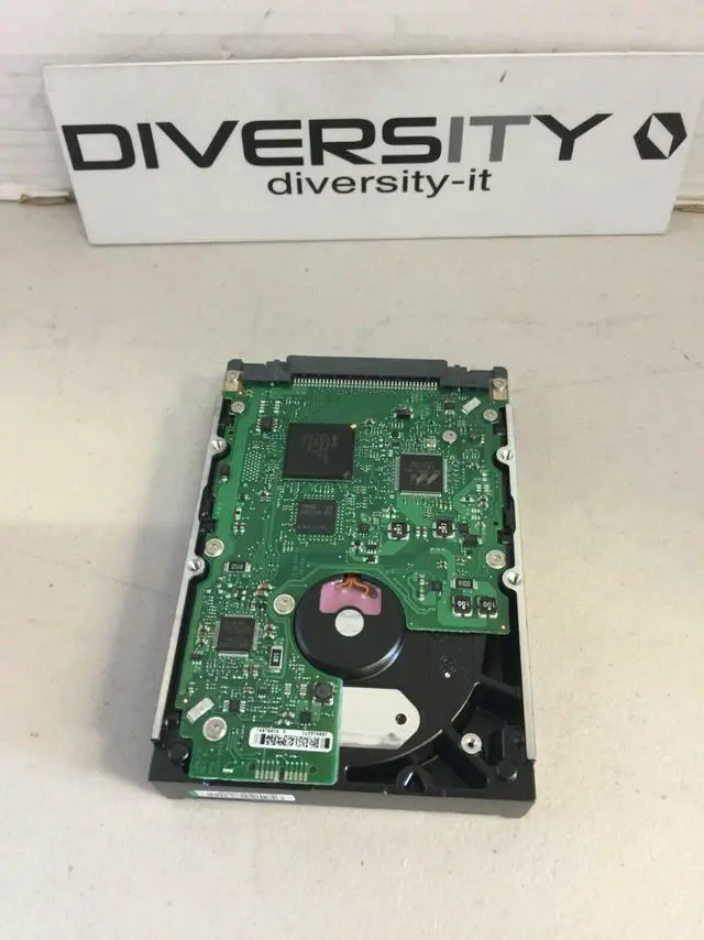 Alt view image 5 of 6 - Seagate Cheetah 15K.5 ST3146855LC 146.8 GB Hard Drive - Ultra320 SCSI - 80 pin Centronics (SCA-2) - 15000 RPM - 16 MB - 3.5-inch Internal