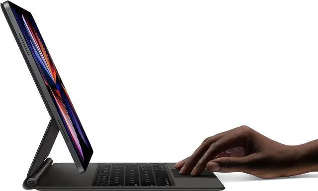 Alt view image 6 of 6 - Apple Magic Keyboard 11" iPad Pro (1st, 2nd, or 3rd Generation) and iPad Air (4th, or 5th Generation) - Black (French Canada)