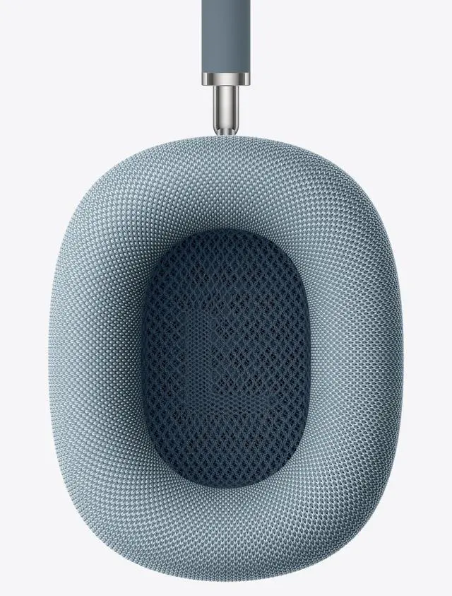 Alt view image 4 of 6 - Apple AirPods Max (USB-C) - Sky Blue