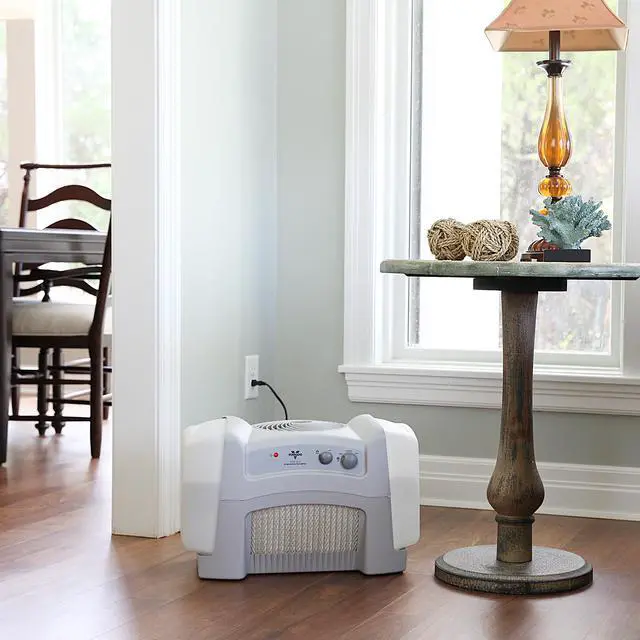Alt view image 6 of 9 - Vornado EVAP40 Evaporative Humidifier