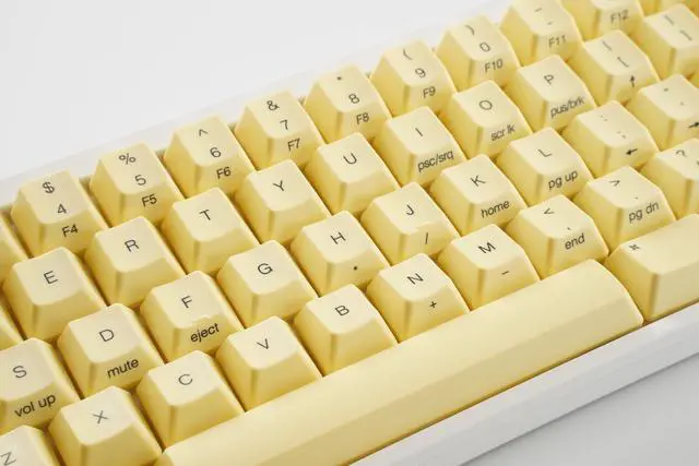 Alt view image 2 of 5 - HHKB Dandelion 60 Key Dye Sub Topre Keycap Set