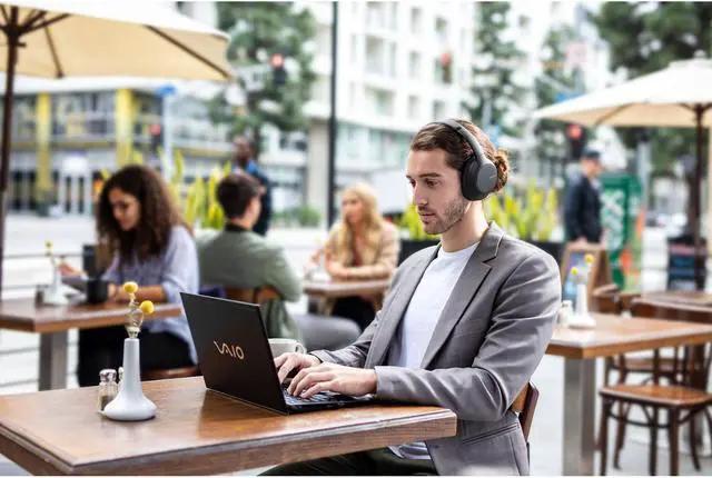 Alt view image 4 of 20 - Sony WH-CH710N Bluetooth Wireless Noise-Canceling Headphones (Black)