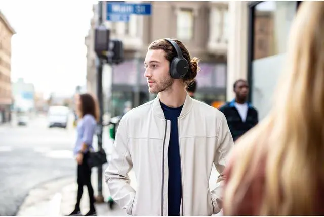 Alt view image 5 of 20 - Sony WH-CH710N Bluetooth Wireless Noise-Canceling Headphones (Black)