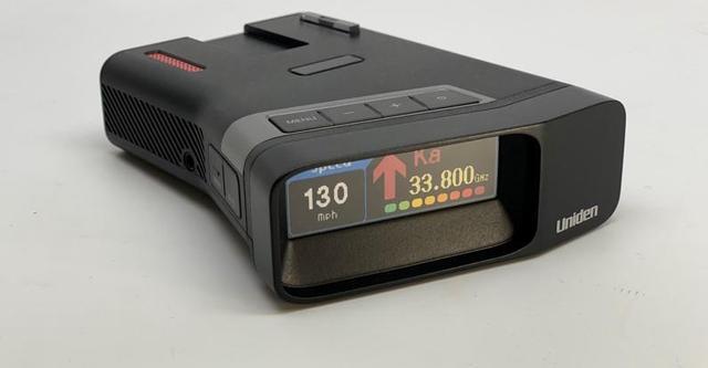 Alt view image 5 of 20 - Uniden R7 Extreme Long Range Radar Detector with GPs & Threat Detection