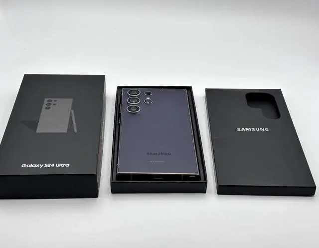 Alt view image 2 of 7 - Samsung Galaxy S24 Ultra - 256GB ROM + 12GB RAM (GSM | CDMA) Factory Unlocked 5G Smartphone (Titanium Violet) - Grade A+ come with BOX!!