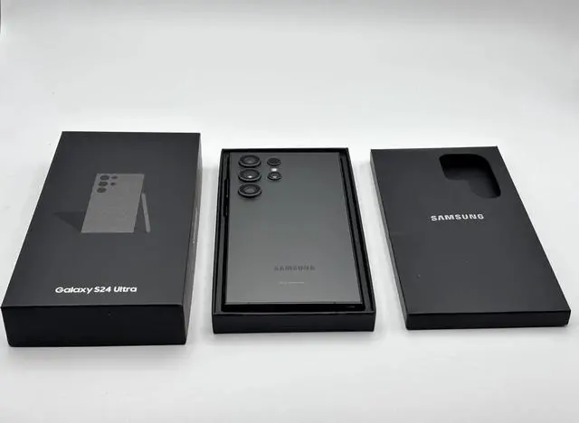 Main image of SAMSUNG Galaxy S24 Ultra Cell Phone, 512GB AI Smartphone, Unlocked Android, 200MP, 100x Zoom Cameras, Long Battery Life, S Pen, US Version, 2024, Titanium Black - Grade A+ with BOX