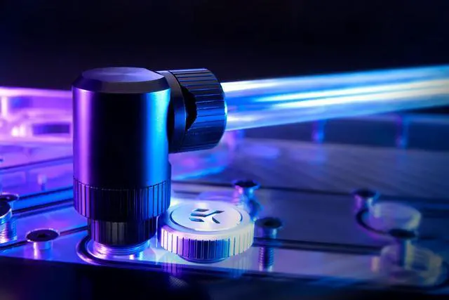 Alt view image 4 of 5 - EKWB Quantum Torque Micro Extender Static MF 7 - Black