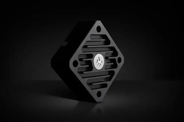 Alt view image 2 of 5 - EKWB Quantum Convection DDC - Black