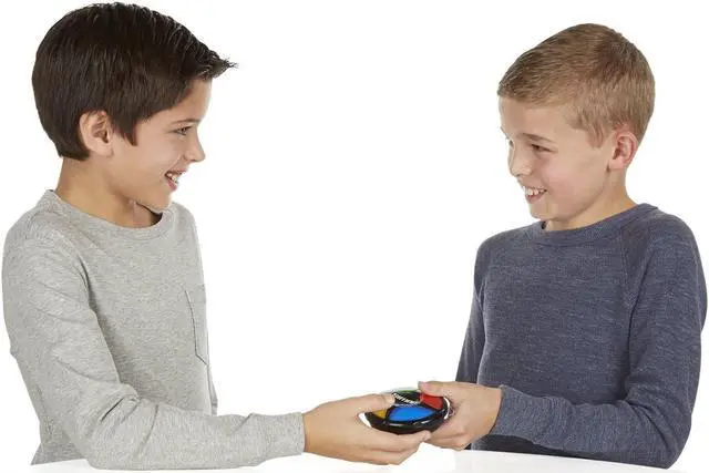Alt view image 3 of 4 - Hasbro - Simon Micro Series Game