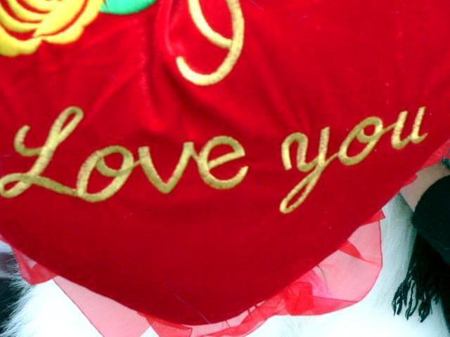 Alt view image 7 of 7 - 6 Foot Teddy Bear Giant White Teddybear With I Love You Heart Soft 72 Inch Made in USA