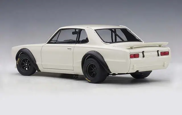 Alt view image 4 of 5 - 1972 Nissan Skyline GT-R (KPGC-10) Racing White "Millennium" 1/18 Diecast Model Car by Autoart