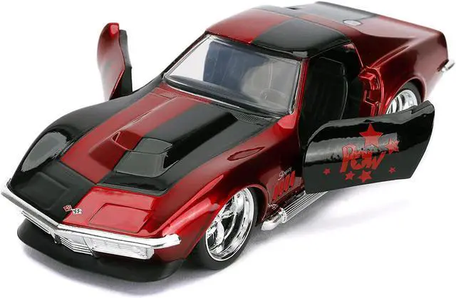 Alt view image 2 of 7 - 1969 Chevrolet Corvette Stingray "Harley Quinn" "DC Comics" "Hollywood Rides" Series 1/32 Diecast Model Car by Jada