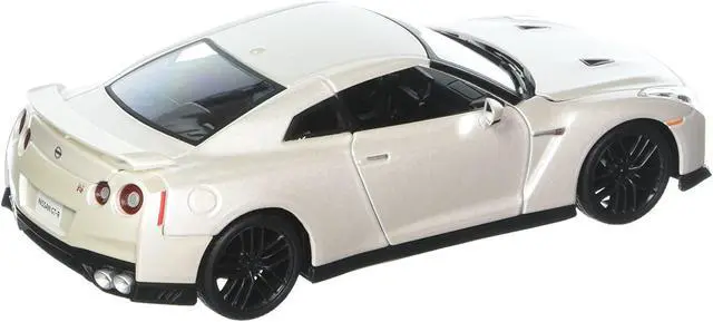 Alt view image 2 of 6 - 2017 Nissan GT-R R35 White 1/24 Diecast Model Car by BBurago