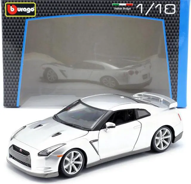 Alt view image 4 of 4 - 2009 Nissan GT-R R35 Silver 1/18 Diecast Model Car by Bburago