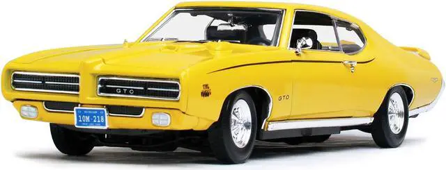 Alt view image 2 of 6 - 1969 Pontiac GTO Judge Yellow 1/18 Diecast Model Car by Motormax