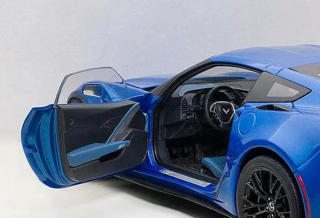 Alt view image 3 of 5 - Chevrolet Corvette Stingray C7 Z06 Laguna Blue Tintcoat 1/18 Model Car by Autoart