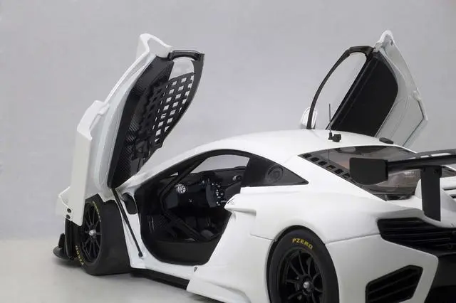 Alt view image 2 of 5 - Mclaren 12C GT3 White 1/18 Diecast Model Car by Autoart