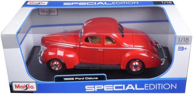 1939 Ford Deluxe Tudor Red 1/18 Diecast Model Car by Maisto