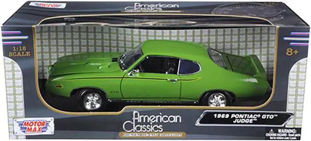 Alt view image 3 of 3 - 1969 Pontiac GTO Judge Green 1/18 Diecast Car Model by Motormax
