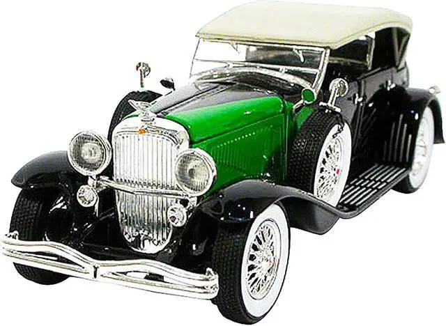 Alt view image 2 of 4 - 1934 Duesenberg Black and Green 1/32 Diecast Model Car by Signature Models