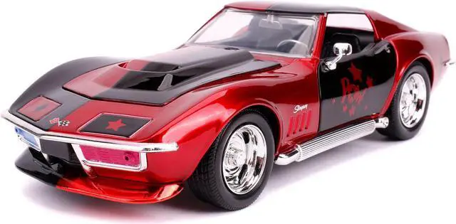 Alt view image 5 of 7 - 1969 Chevrolet Corvette Stingray with Harley Quinn Diecast Figurine "DC Comics" Series 1/24 Diecast Model Car by Jada