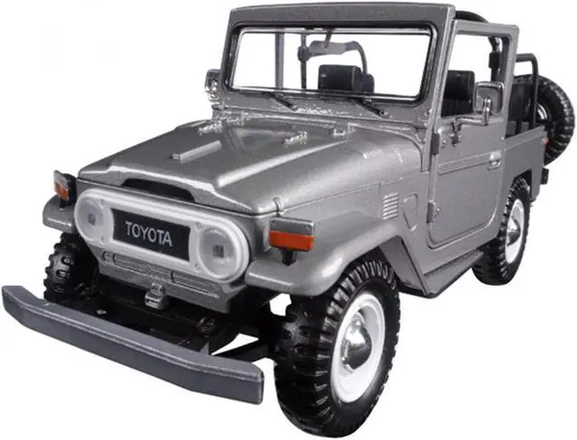 Alt view image 5 of 6 - Motormax 79330s Toyota FJ40 FJ 40 Convertible Silver 1-24 Diecast Model Car