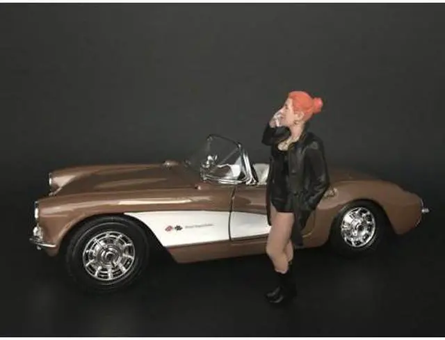 Alt view image 6 of 6 - \Ladies Night\ Gianna Figurine for 1/18 Scale Models by American Diorama"""