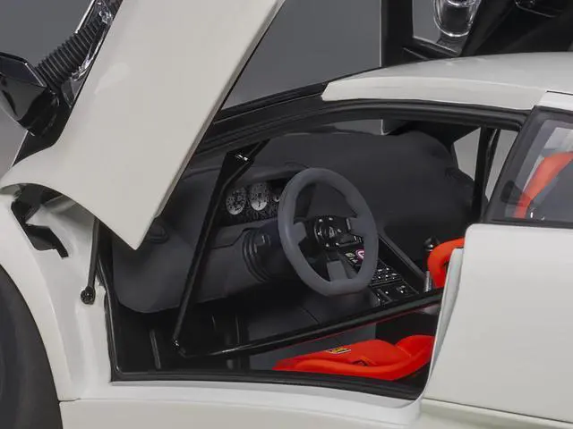 Alt view image 5 of 9 - Lamborghini Diablo SV-R Impact White 1/18 Model Car by Autoart